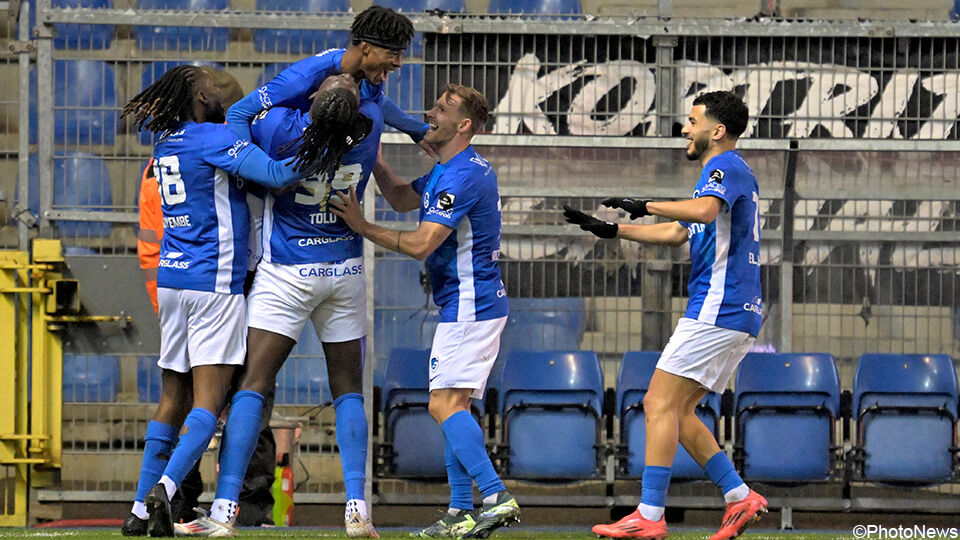 Vroege opdoffer voor Genk! Gilles Dewaele zet KV Kortrijk al na drie minuten op voorsprong.