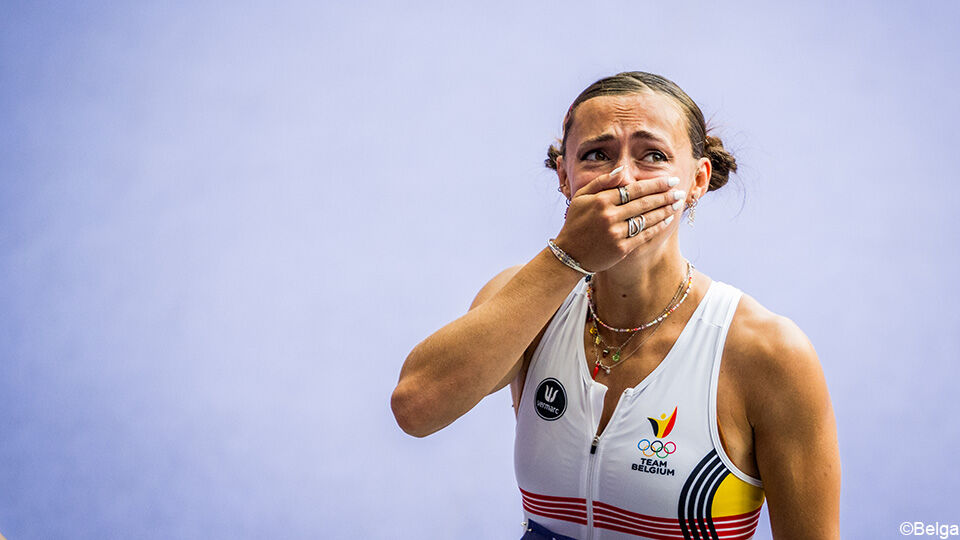 Rani Rosius laat haar tranen de vrije loop na persoonlijk record op olympisch debuut.