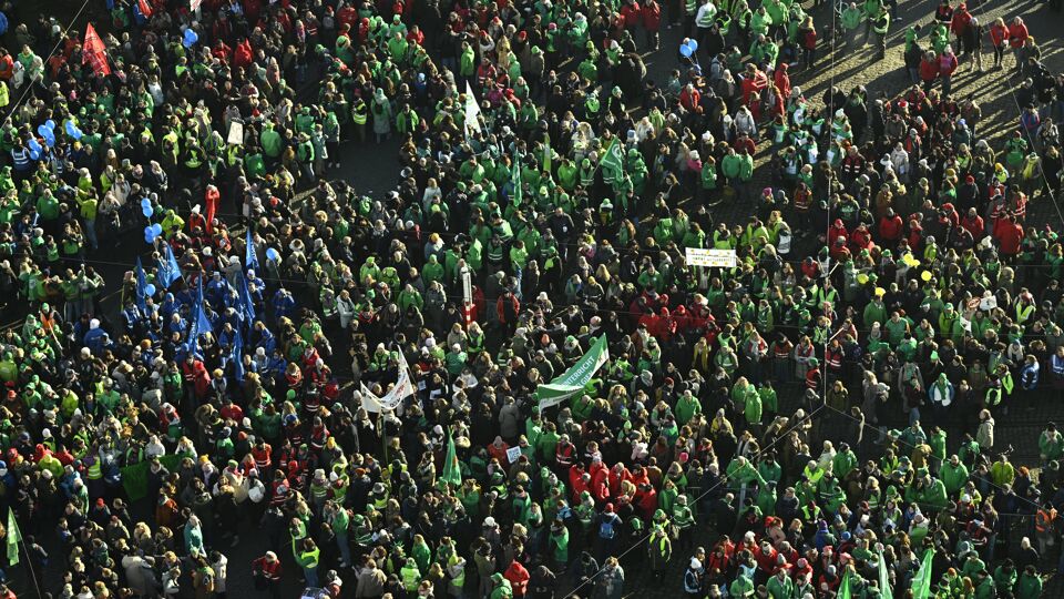 Around 30,000 people took part in Monday's dfemonstration