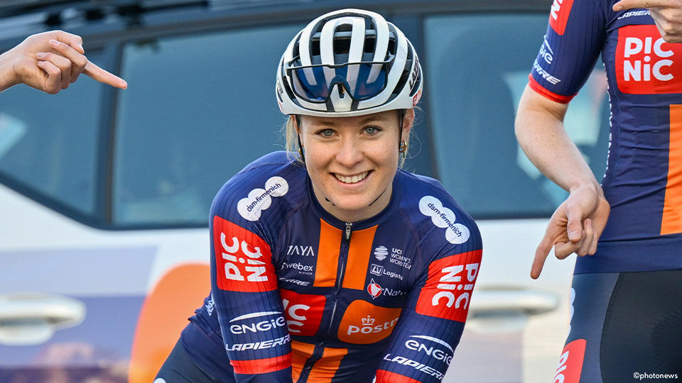 Charlotte Kool is het sprintkanon van Team Picnic-PostNL.