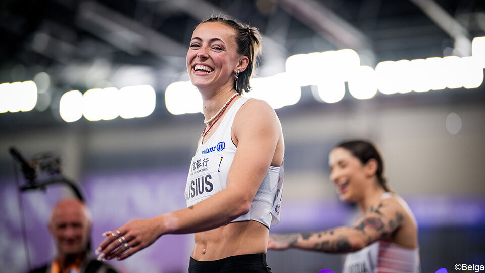 Een lachende Rani Rosius na de WK-finale op de 60 meter.