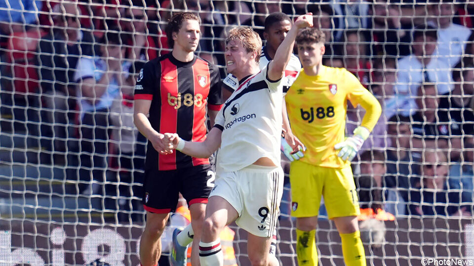 Rasmus Hojlund verlost United in de 96e minuut.