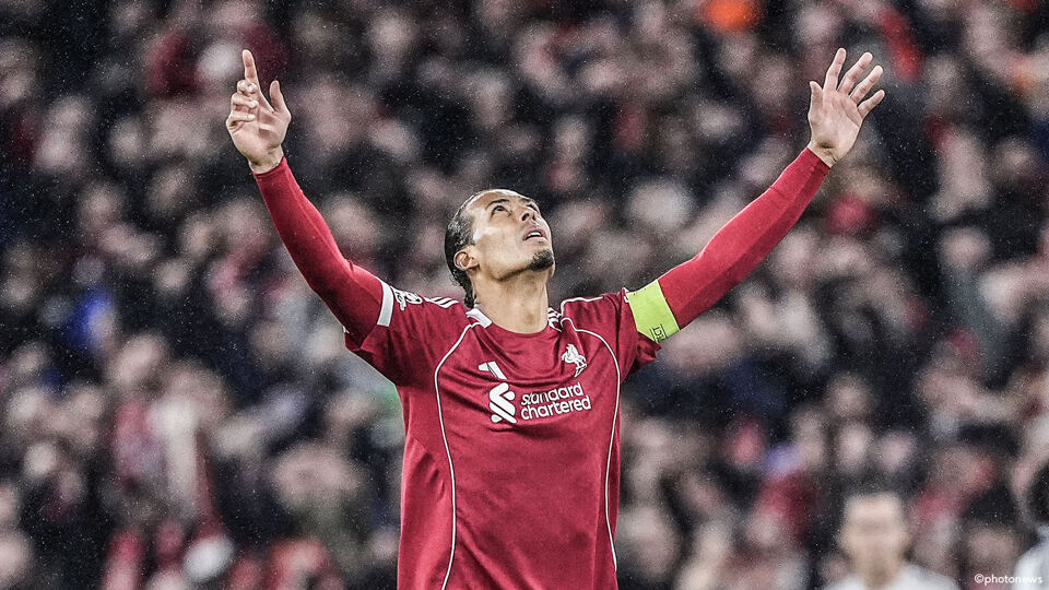 Virgil van Dijk viert de zege tegen Real Madrid