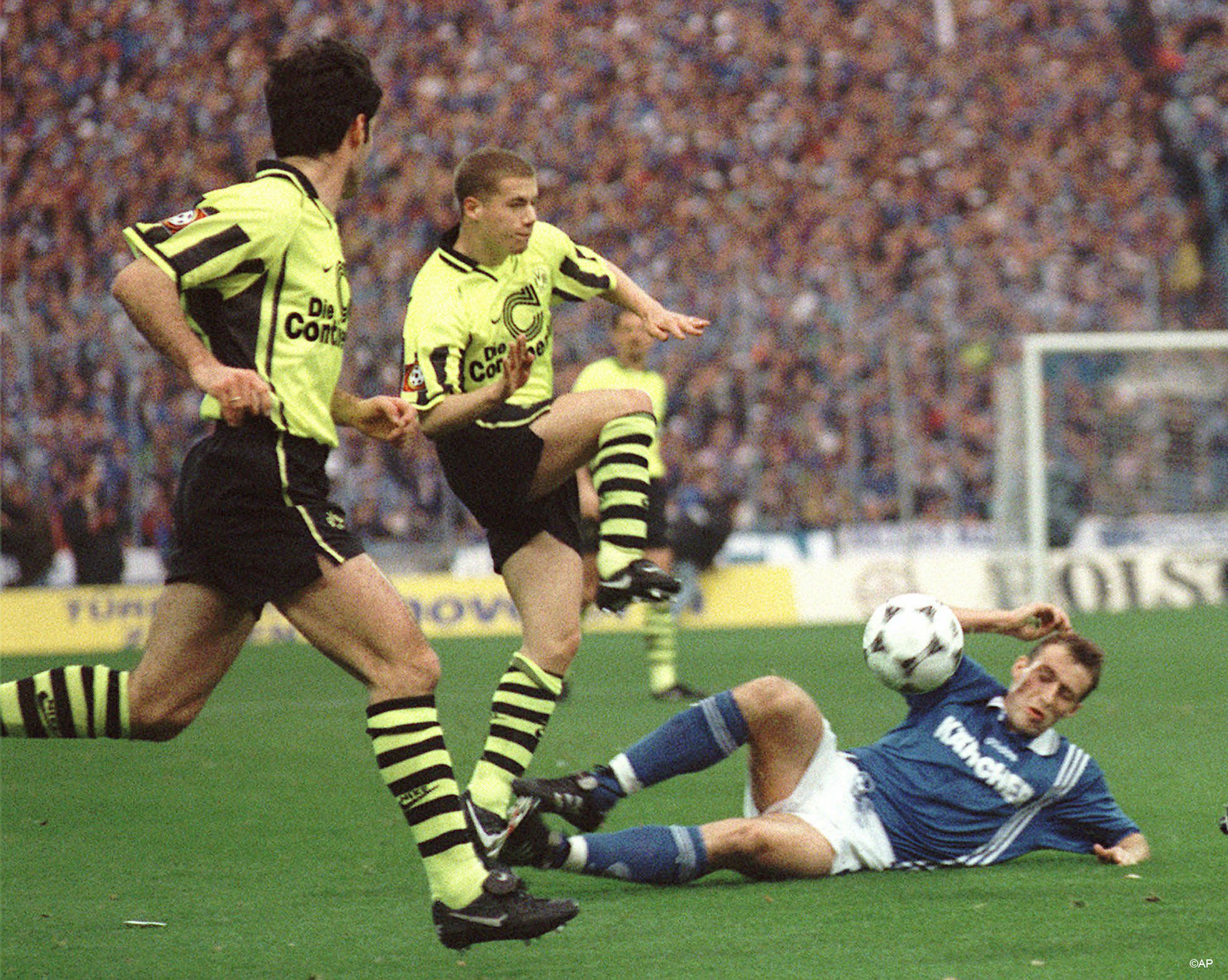 Ook oud-bondscoach van België Marc Wilmots speelde vroeger de Ruhrderby met Schalke.