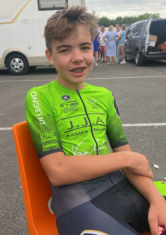 Wout Van Aert è un nuovo arrivato di 15 anni.